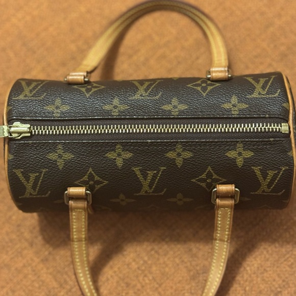 Louis Vuitton papillon 19 - Picture 8 of 12